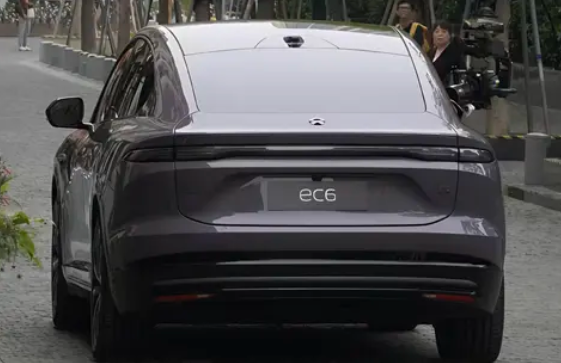 全新蔚来EC6实车曝光：搭载自研辅助驾驶芯片